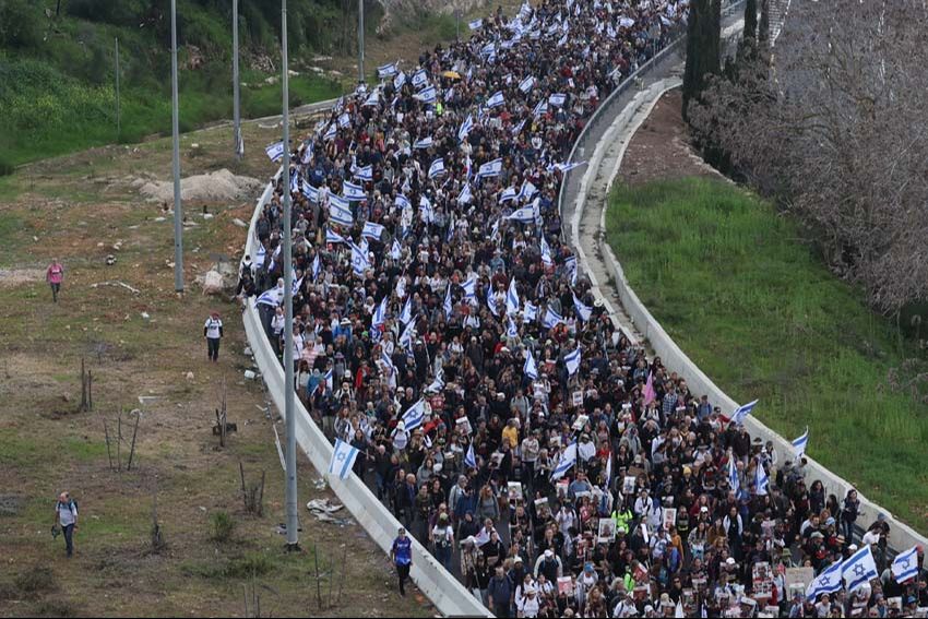 İsrail'in zulmü dünyayı ayağa kaldırmaya devam ediyor! Artık yeter soykırımı durdurun İsrail'in zulmü dünyayı ayağa kaldırmaya devam ediyor! Artık yeter soykırımı durdurun - 7. Resim