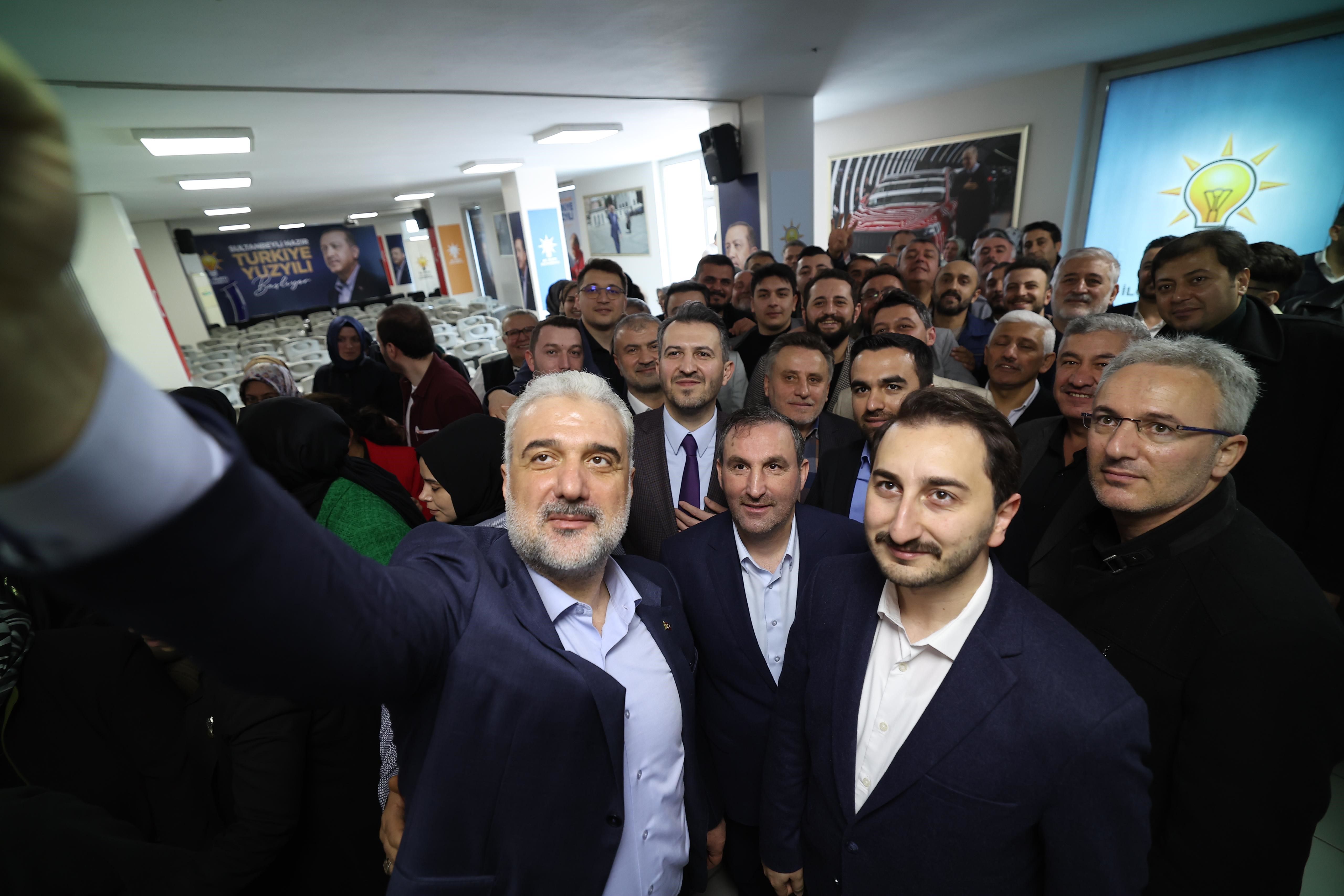 İstanbul AK Parti teşkilatlarında çalışmalar hız kazandı! Her hafta 500 bin hane geziyorlar İstanbul AK Parti teşkilatlarında çalışmalar hız kazandı! Her hafta 500 bin hane geziyorlar - 2. Resim