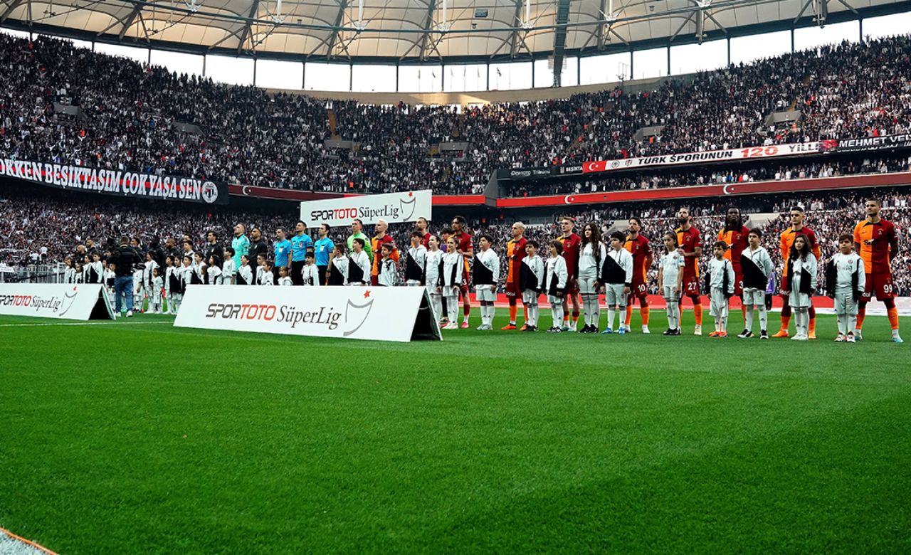 Rıdvan Dilmen'den derbi yorumu! Avantajlı takımı ve haftanın liderini açıkladı Rıdvan Dilmen'den derbi yorumu! Avantajlı takımı ve haftanın liderini açıkladı - 1. Resim