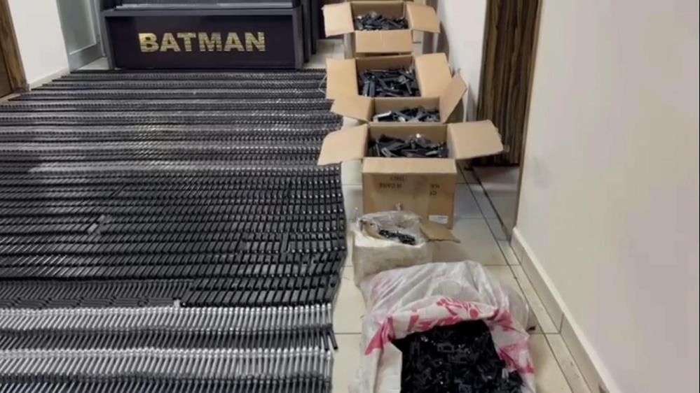 Batman'daki operasyonda ele ge&ccedil;irildi! Duvarı kıran polis buldu - 3. Resim