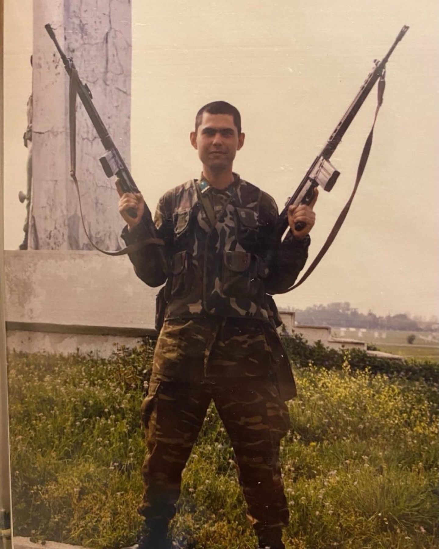 'Bedelli' tartışmaları sürerken... Murat Kurum'un askerlik fotoğrafı paylaşıldı 'Bedelli' tartışmaları sürerken... Murat Kurum'un askerlik fotoğrafı paylaşıldı - 1. Resim