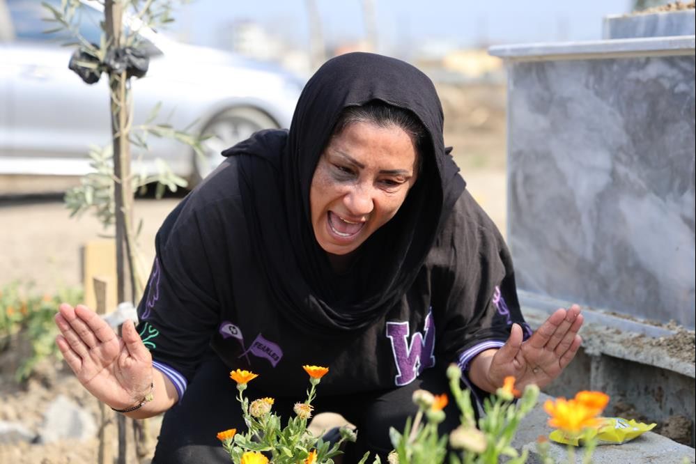 Bu acının tarifi yok! Kızının mezarı başında haykırdı: İki kere gömdük - 4. Resim