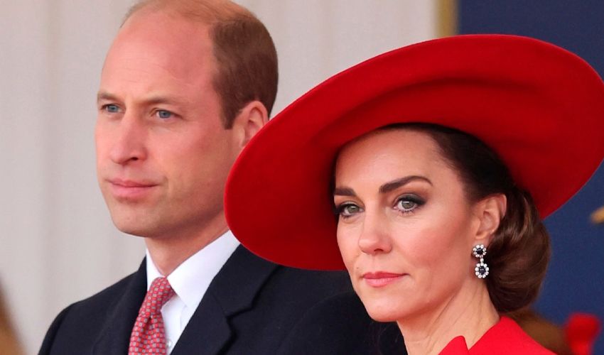 Ameliyat sonrası kayıplara karışan Kate Middleton günler sonra ortaya çıktı Ameliyat sonrası kayıplara karışan Kate Middleton günler sonra ortaya çıktı - 1. Resim