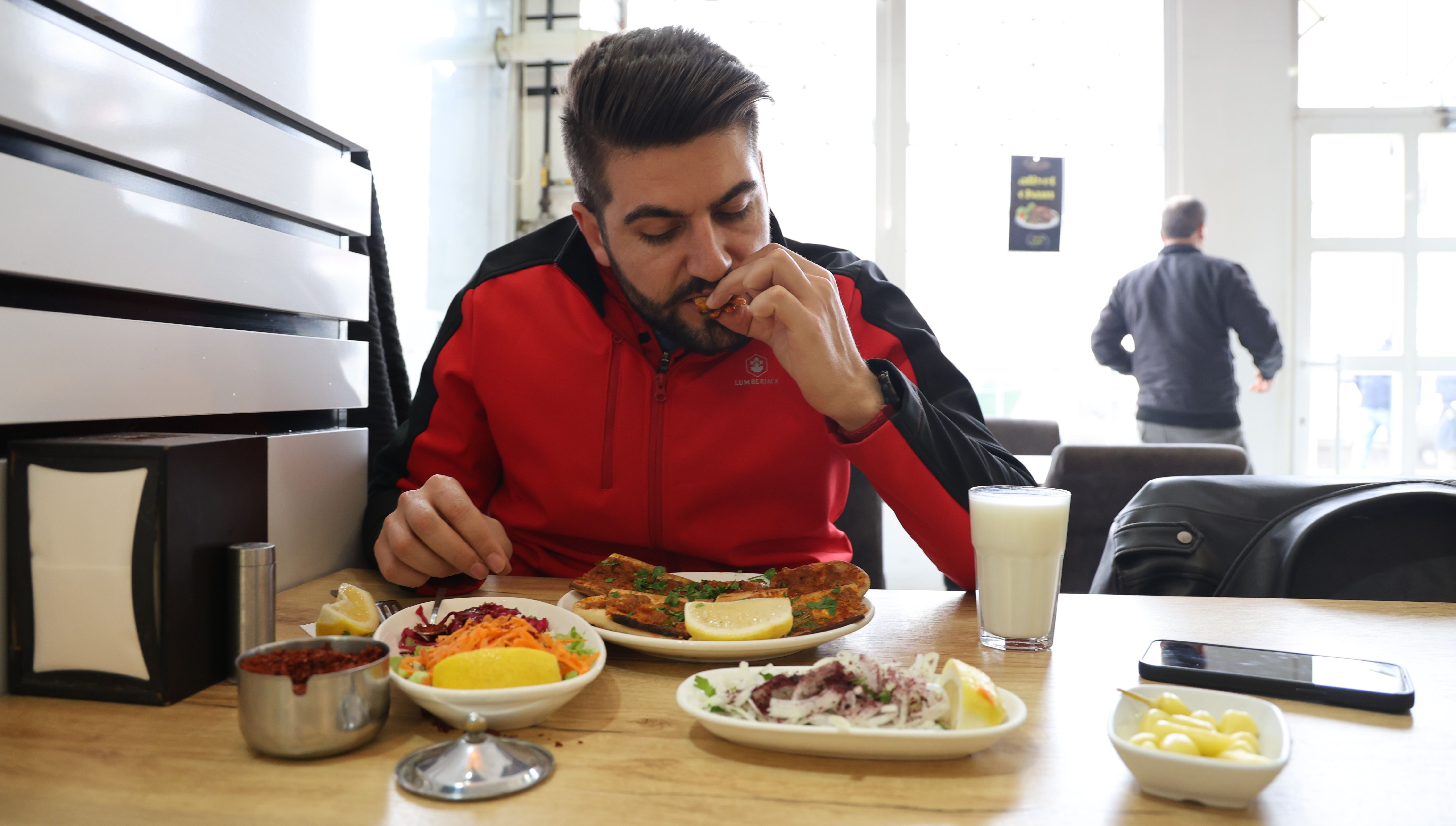 Baklava, kebap, dolma derken Yunanistan etli ekmeğe de göz dikti! Sivaslılar anında cevap verdi Baklava, kebap, dolma derken Yunanistan etli ekmeğe de göz dikti! Sivaslılar anında cevap verdi - 2. Resim