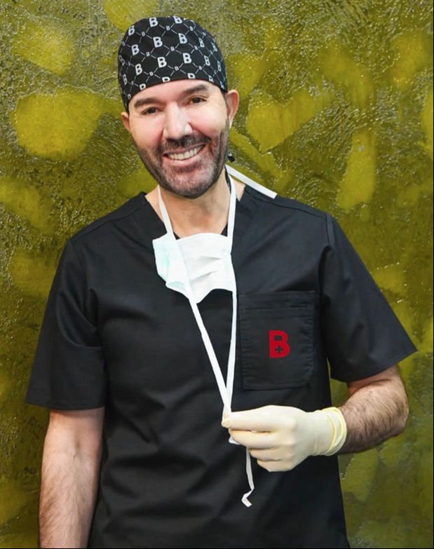 Doktor Bülent Cihantimur’un oğlu ölümlü kazaya yol açtı! Annesi Eylem Tok hemen Mısır’a kaçırdı Doktor Bülent Cihantimur’un oğlu ölümlü kazaya yol açtı! Annesi Eylem Tok hemen Mısır’a kaçırdı - 7. Resim