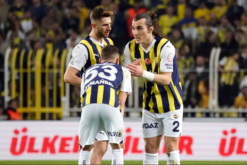 Eljif Elmas ve Kim Min Jae kesmedi! Napoli Szymanski için İstanbul'a geldi Eljif Elmas ve Kim Min Jae kesmedi! Napoli Szymanski için İstanbul'a geldi - 2. Resim