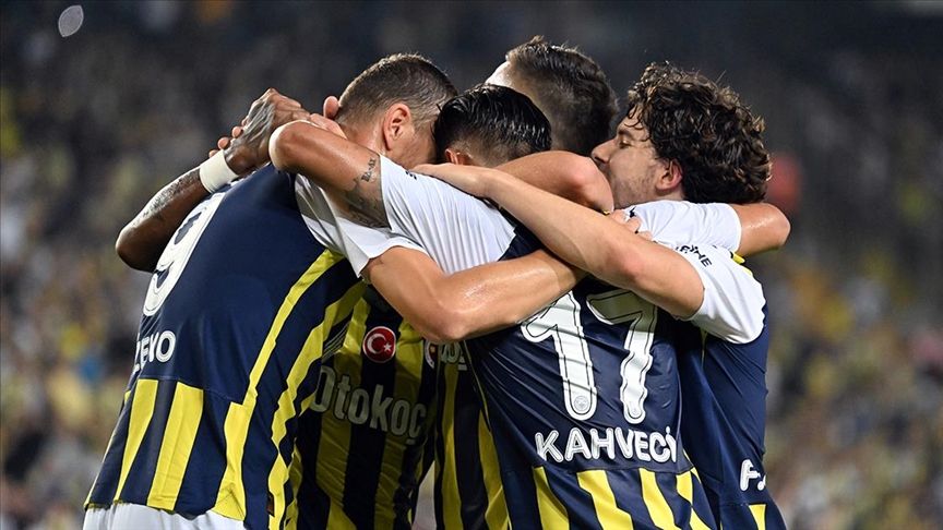 Fenerbahçe en son şampiyonluğunu 2013-2014 sezonunda yaşadı Fenerbahçe en son şampiyonluğunu 2013-2014 sezonunda yaşadı - 2. Resim