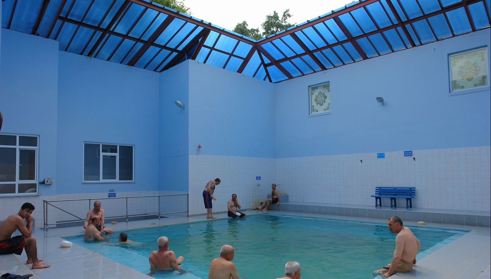 G&ouml;nen'deki kaynak suyu şifa dağıtıyor! Akın akın geliyorlar - 3. Resim