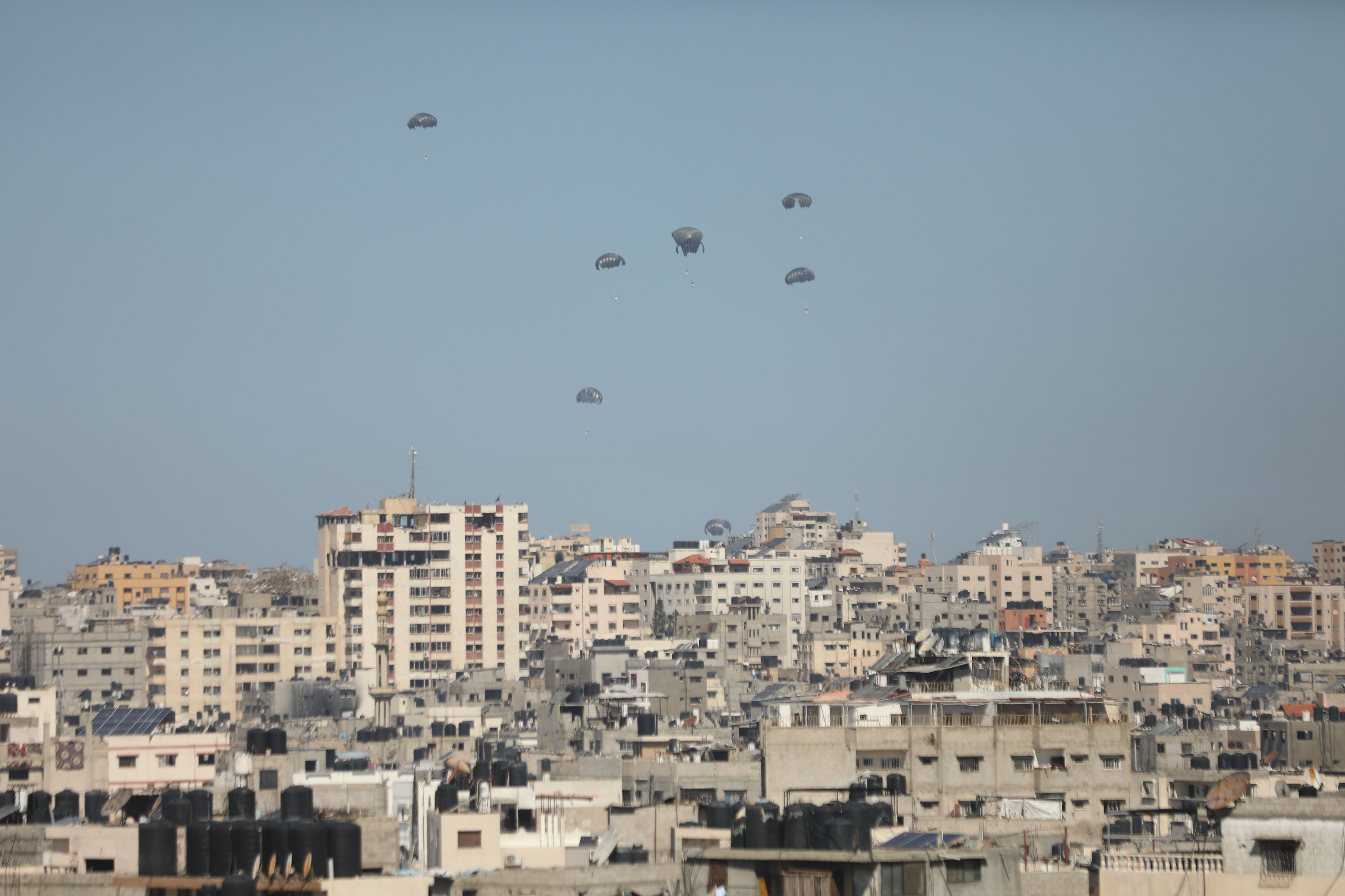 İsrail, Netanyahu'nun 'grip' numarasını konuşuyor: Hükümet toplantılarından kaçıyor İsrail, Netanyahu'nun 'grip' numarasını konuşuyor: Hükümet toplantılarından kaçıyor - 2. Resim