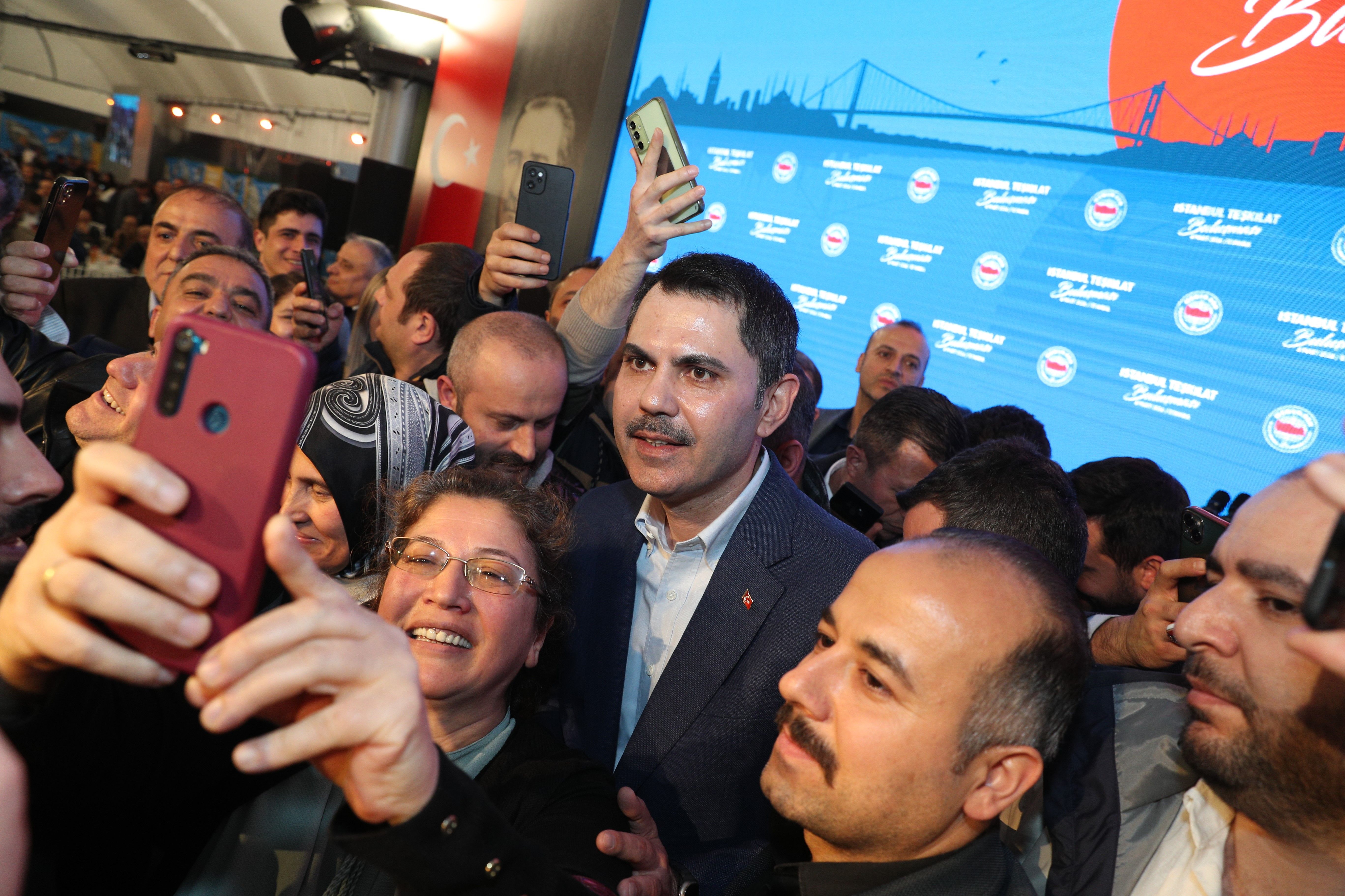 Murat Kurum hem İBB'yi eleştirdi hem vaat verdi: Haksız yere işten atılanları geri çağıracağız Murat Kurum hem İBB'yi eleştirdi hem vaat verdi: Haksız yere işten atılanları geri çağıracağız - 1. Resim