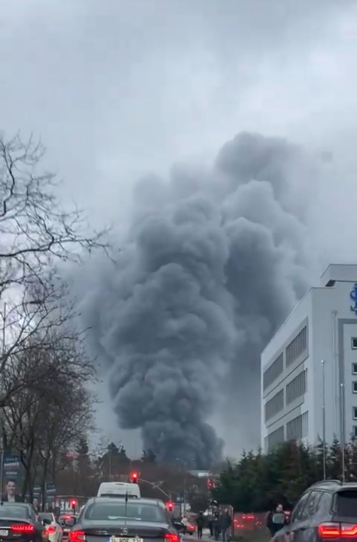 İTÜ Ayazağa kampüsünde yangın çıktı İTÜ Ayazağa kampüsünde yangın çıktı - 2. Resim