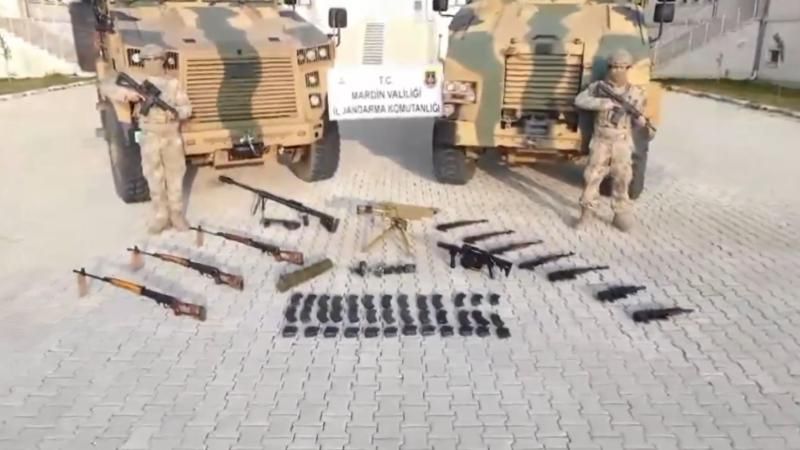 PKK'lılara 'Bozdoğan' darbesi! 9 ilde operasyon düzenlendi, inleri yok edildi PKK'lılara 'Bozdoğan' darbesi! 9 ilde operasyon düzenlendi, inleri yok edildi - 1. Resim