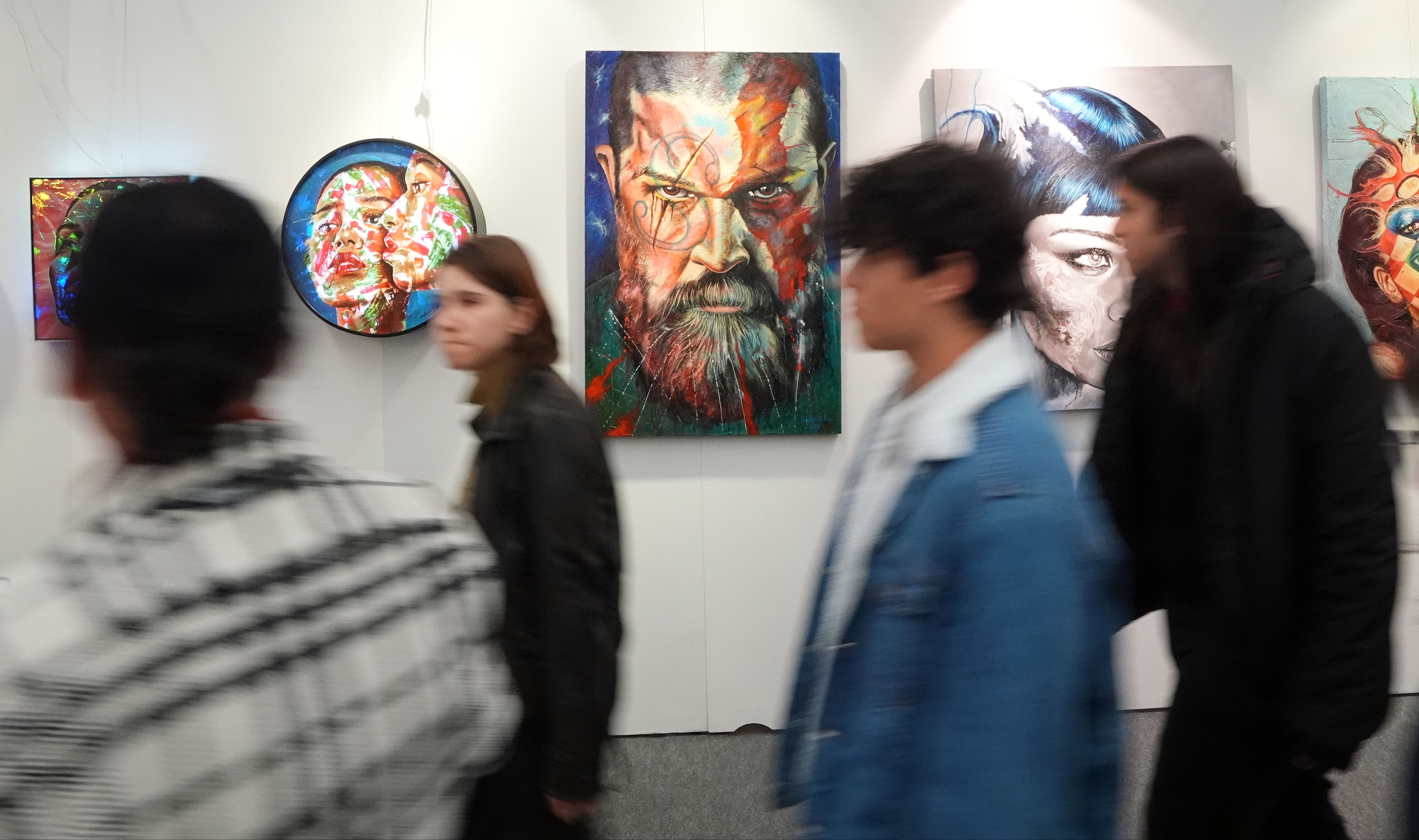 Ankaralılar çağdaş sanata ilgi göstermiyor mu? 10. Uluslararası Çağdaş Sanat Fuarı sanat meraklılarını bekliyor - 9. Resim