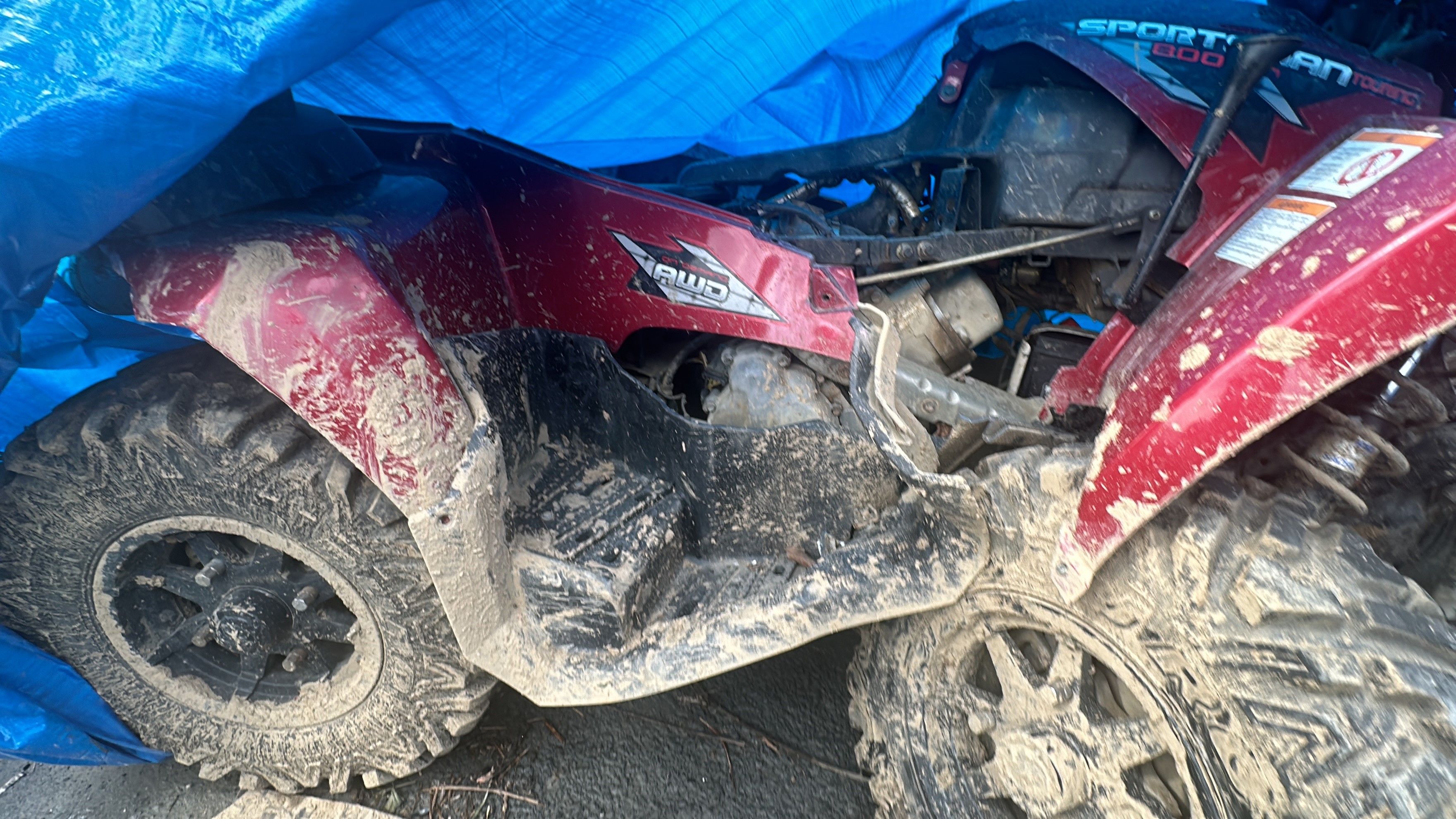 Mısır'a kaçan yazarın oğlu Porche'siyle can almıştı: Feci kazanın izi araçlarda - 3. Resim