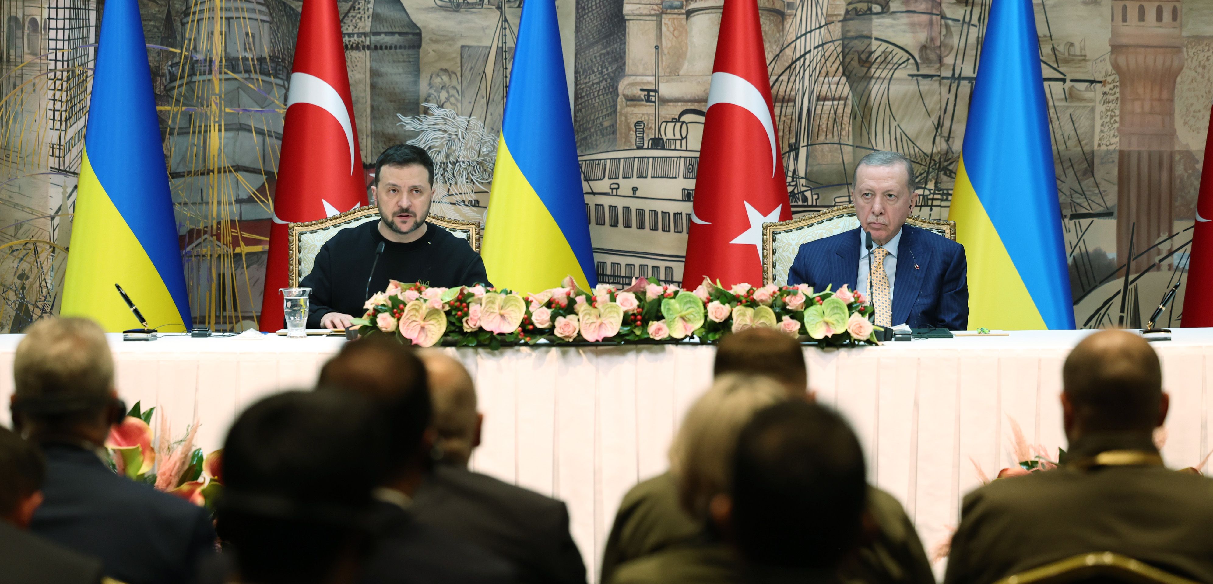 Cumhurbaşkanı Erdoğan ve Zelenskiy'den ortak açıklama! 'Barış için ev sahipliğine hazırız' - 1. Resim