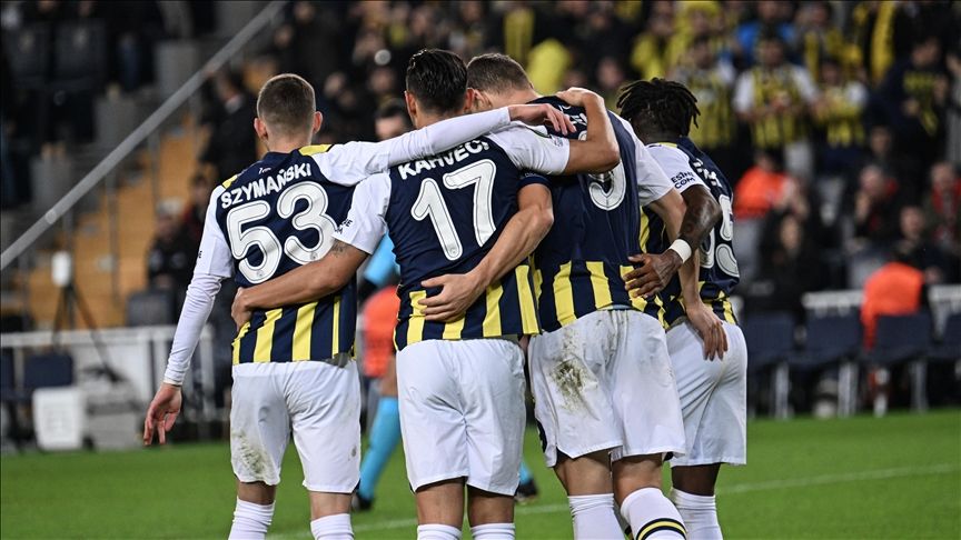 Fenerbahçe Union Saint Gilloise maçı 3-0 Fenerbahçe'nin üstünlüğü ile bitti Fenerbahçe Union Saint Gilloise maçı 3-0 Fenerbahçe'nin üstünlüğü ile bitti - 1. Resim