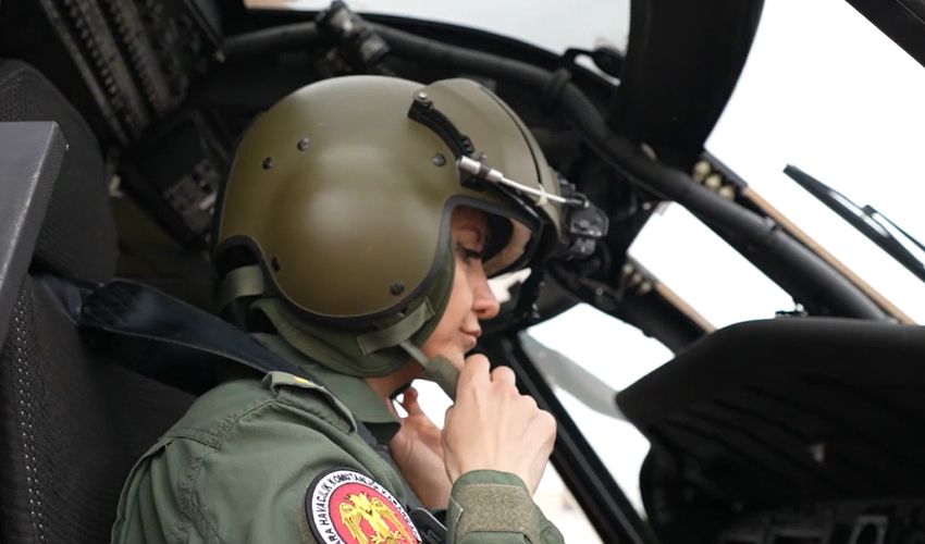 G&ouml;ky&uuml;z&uuml;n&uuml;n &ccedil;elik kanatları: T&uuml;rk kadınının g&uuml;c&uuml;n&uuml; semalara taşıyorlar - 1. Resim