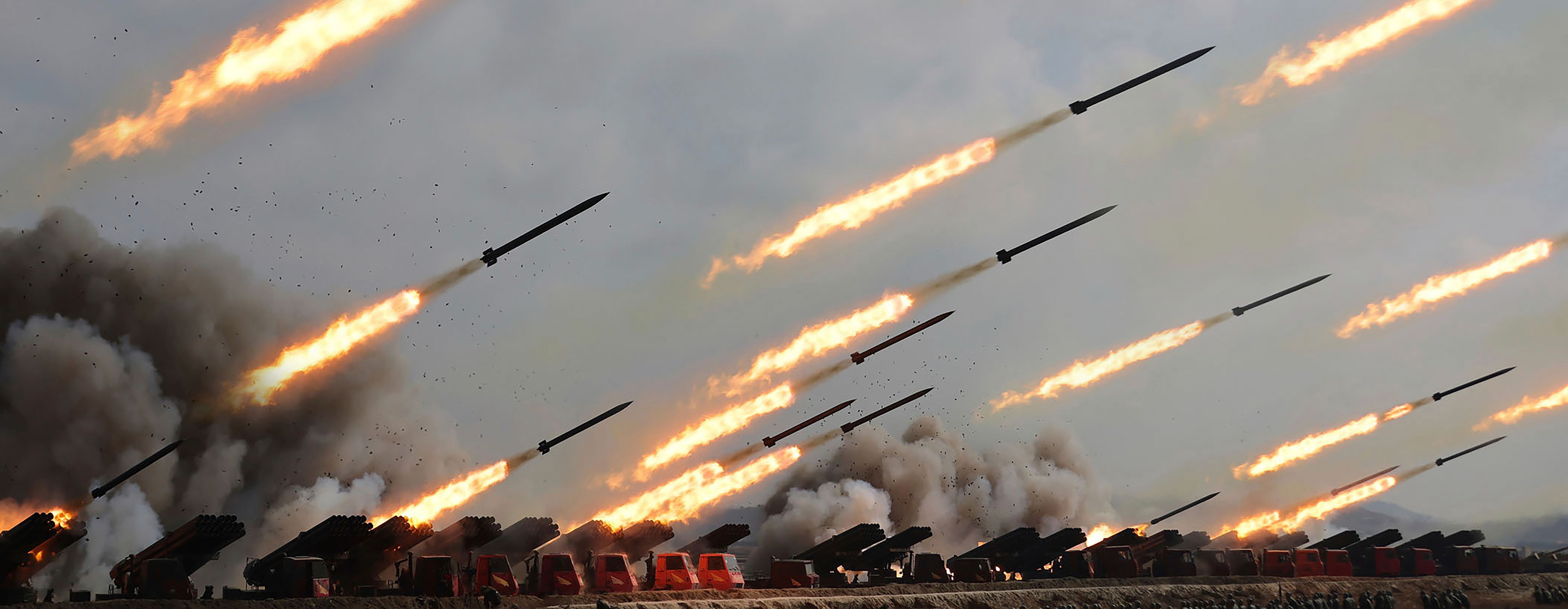 Kuzey Kore savaş hazırlığında! Kim Jong-un tatbikata katıldı, iki ülkeye gözdağı verdi Kuzey Kore savaş hazırlığında! Kim Jong-un tatbikata katıldı, iki ülkeye gözdağı verdi - 1. Resim