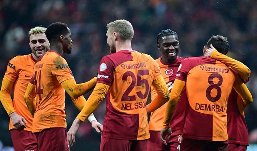 Okan Buruk'tan &Ccedil;aykur Rizespor ma&ccedil;ı sonrası şampiyonluk s&ouml;zleri! 'Yolumuz belli' - 1. Resim