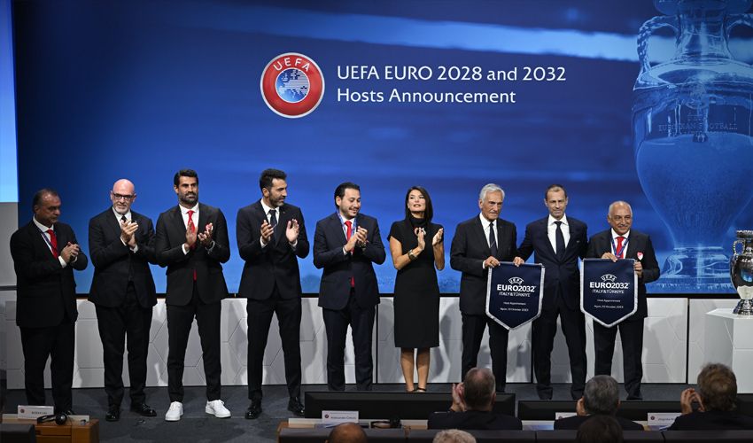 TFF Başkanı Mehmet Büyükekşi Süper Lig'de play-off tartışmalarına son noktayı koydu TFF Başkanı Mehmet Büyükekşi Süper Lig'de play-off tartışmalarına son noktayı koydu - 2. Resim