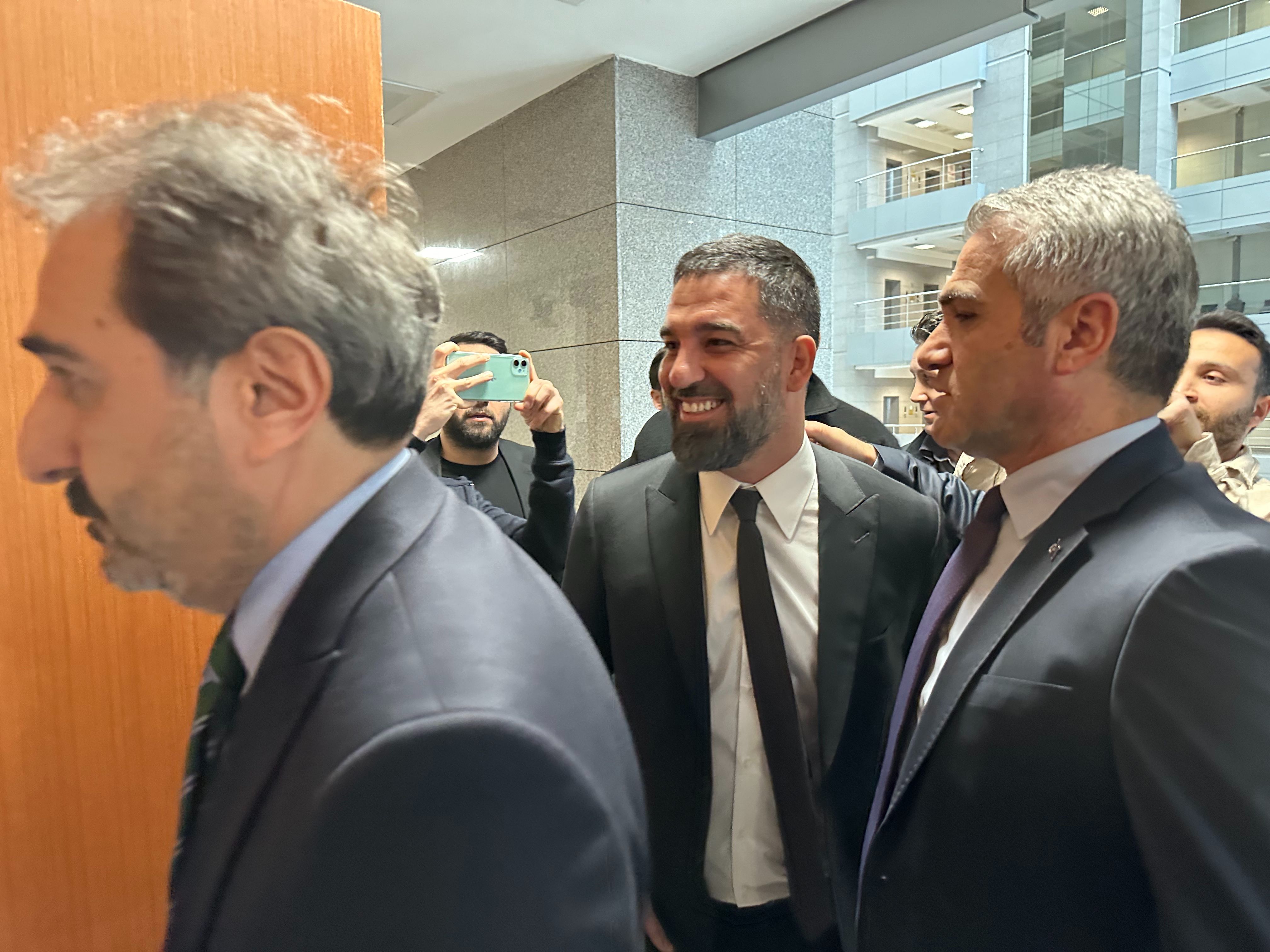 Seçil Erzan'a milyonlarca dolar kaptıran Arda Turan: Ben biraz safım - 3. Resim