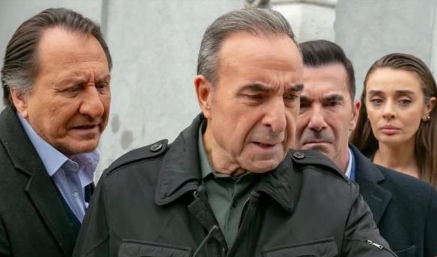 “Vücuduma iyi bakarım” diyen Arka Sokaklar’ın Rıza Baba’sı gençlik fotoğrafıyla sosyal medyayı salladı “Vücuduma iyi bakarım” diyen Arka Sokaklar’ın Rıza Baba’sı gençlik fotoğrafıyla sosyal medyayı salladı - 2. Resim