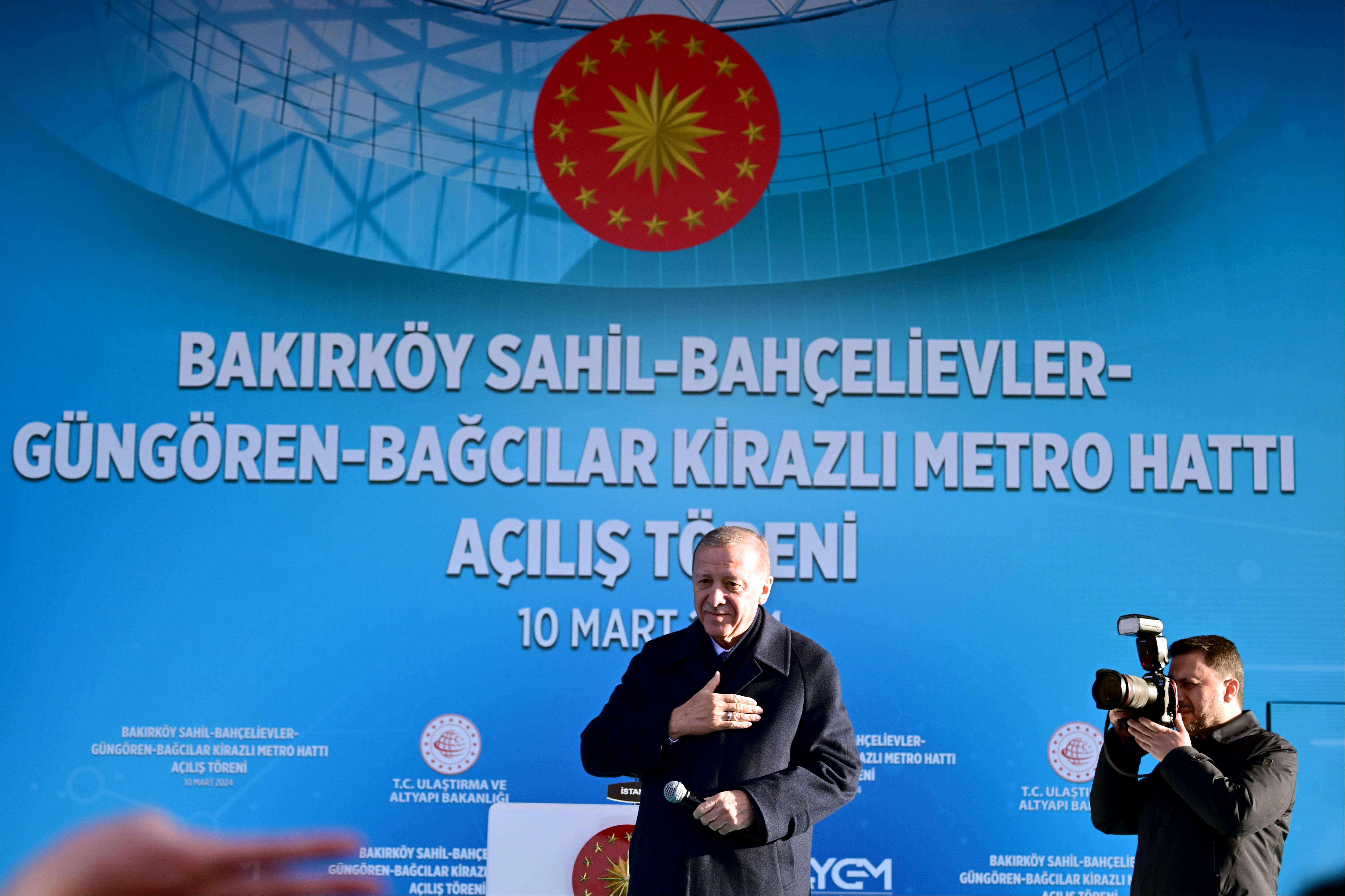 Cumhurbaşkanı Erdoğan'dan İmamoğlu'na sert sözler: Bizim yaptıklarımıza sahip çıkıyor - 3. Resim