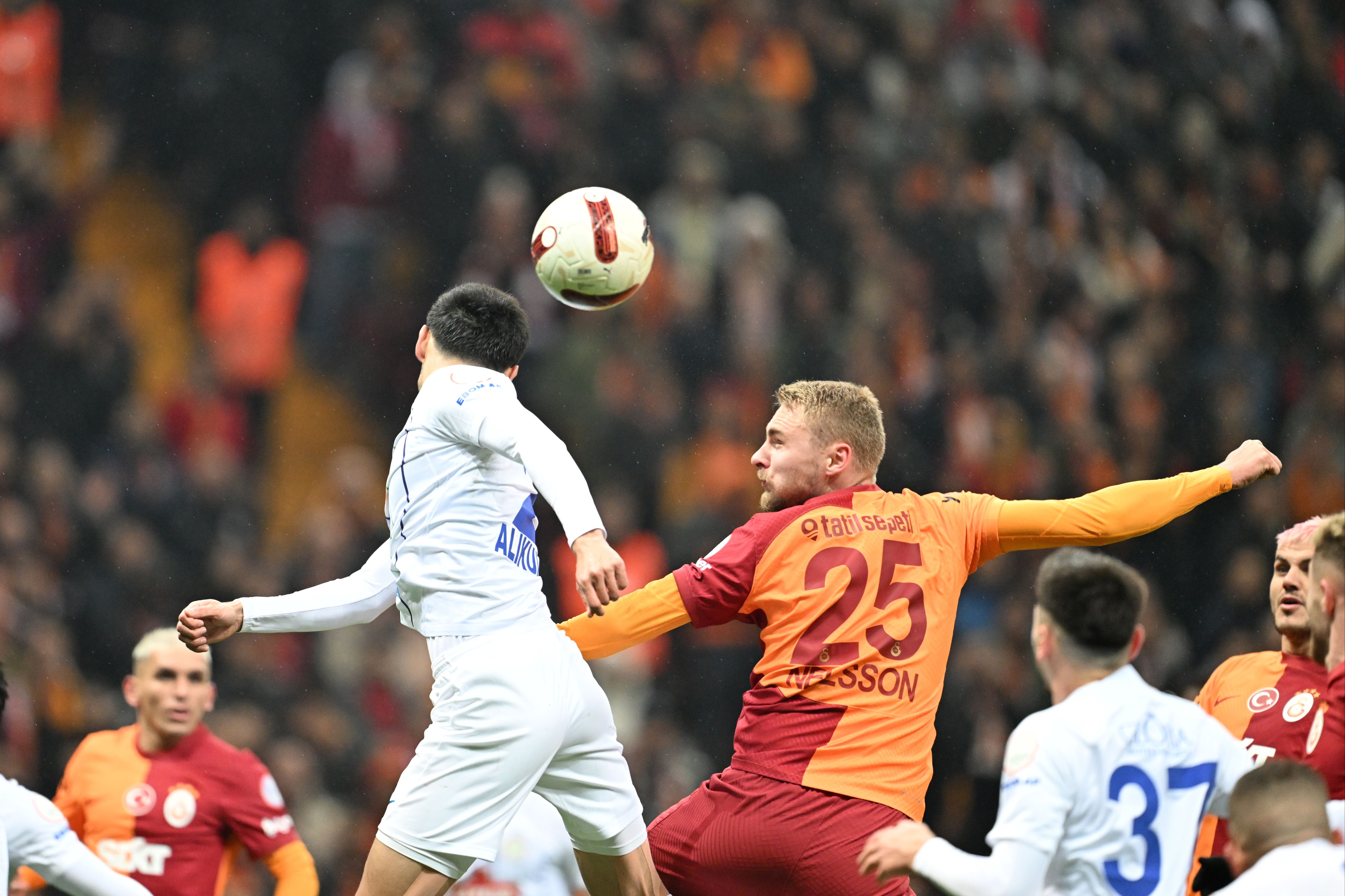 Galatasaray'ın kasası dolacak! Avrupa devlerinin teklifi hazır: 45 milyon euro - 1. Resim