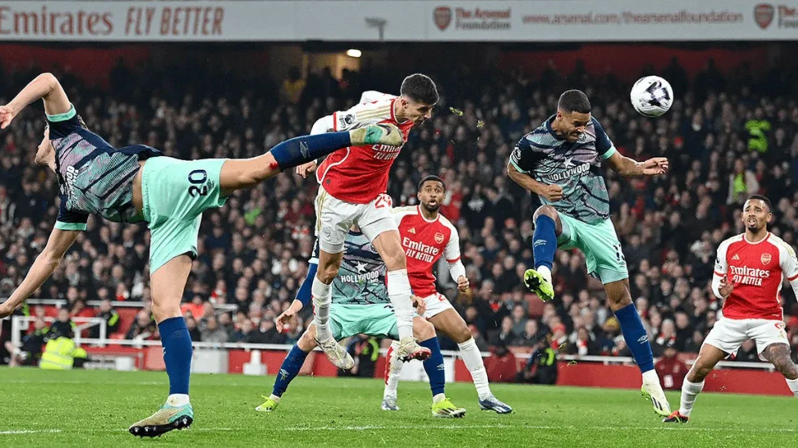Liverpool ve City puanları paylaştı! Premier Lig'de liderlik koltuğu el değiştirdi - 2. Resim