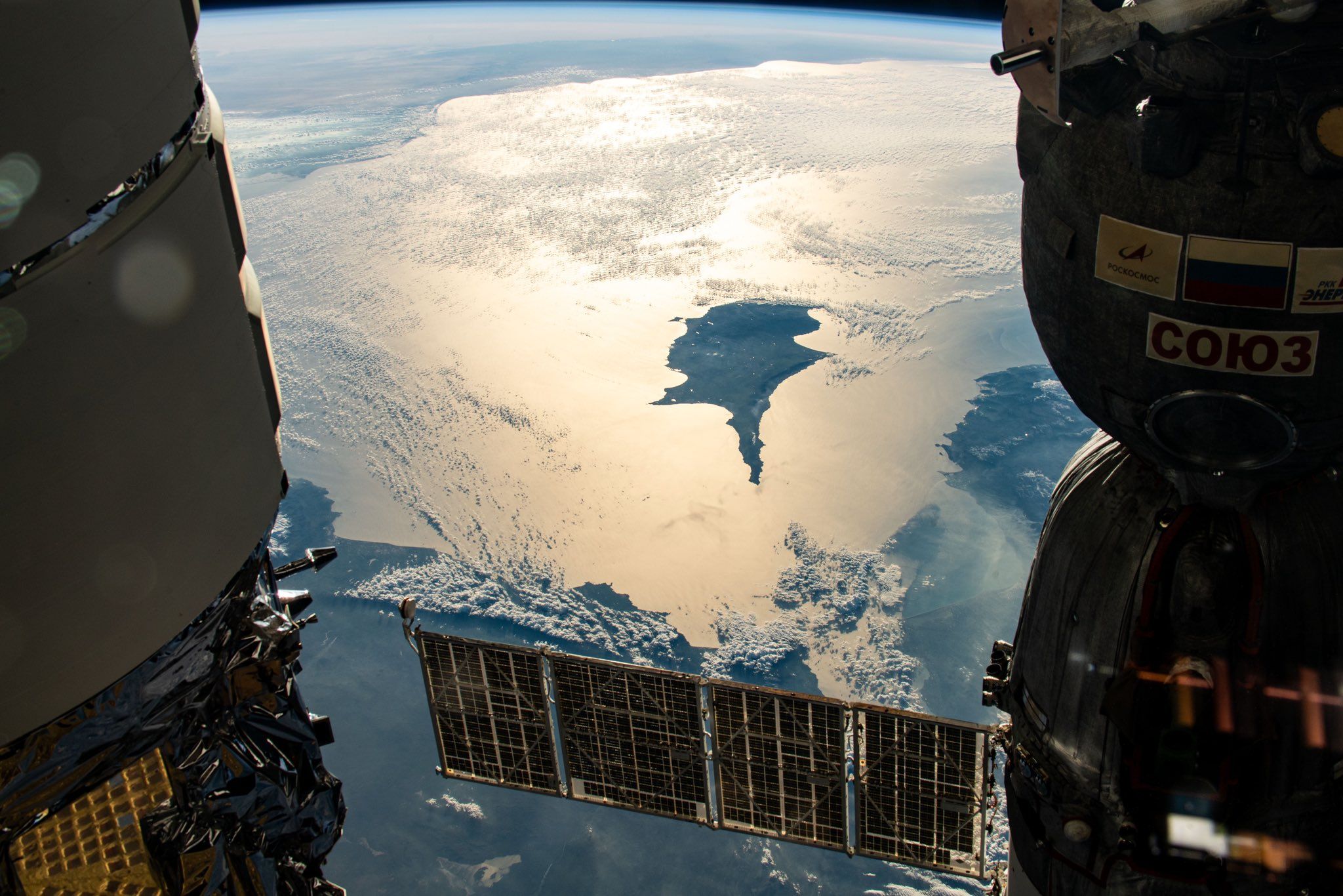 Alper Gezeravcı uzaydan çekilen KKTC fotoğrafını paylaştı! "Ebedi birlikteliğinin uzaya yansıması" Alper Gezeravcı uzaydan çekilen KKTC fotoğrafını paylaştı! "Ebedi birlikteliğinin uzaya yansıması" - 1. Resim