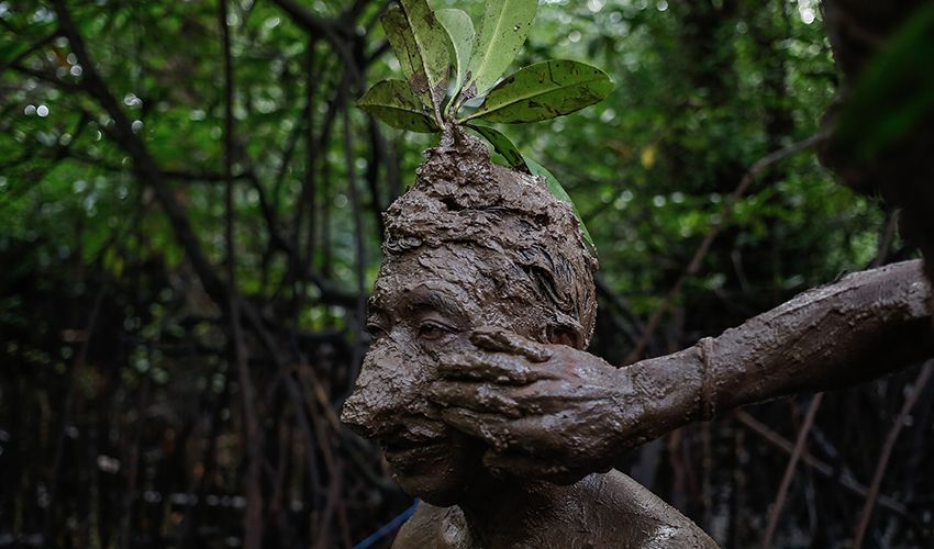 Endonezya'da ‘Sessizlik Günü’ : Çamur banyosu geleneği 60 yıl sonra yeniden canlandı Endonezya'da ‘Sessizlik Günü’ : Çamur banyosu geleneği 60 yıl sonra yeniden canlandı - 1. Resim