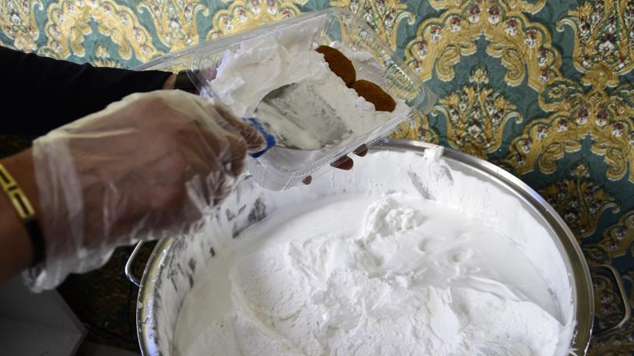 Mersin’in vazgeçilmezi! Ramazanda kapısında kuyruk oluyor, il dışından da talep yağıyor - 1. Resim