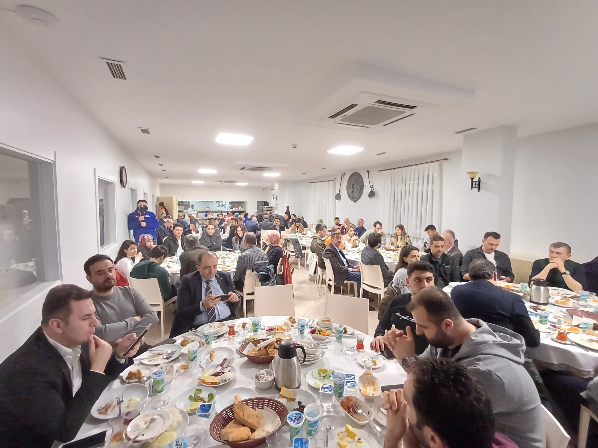 Deniz Feneri Derneği Başkanı Cengiz: Gazze'ye üç koldan insanî yardım gidiyor - 1. Resim