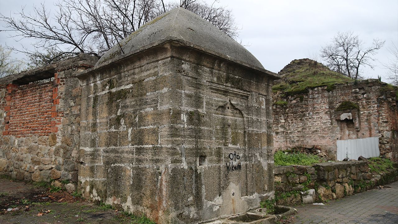 Edirne'deki Osmanlı dönemi tarihi çeşmeleri restore edilerek suya kavuşturulacak. - 2. Resim