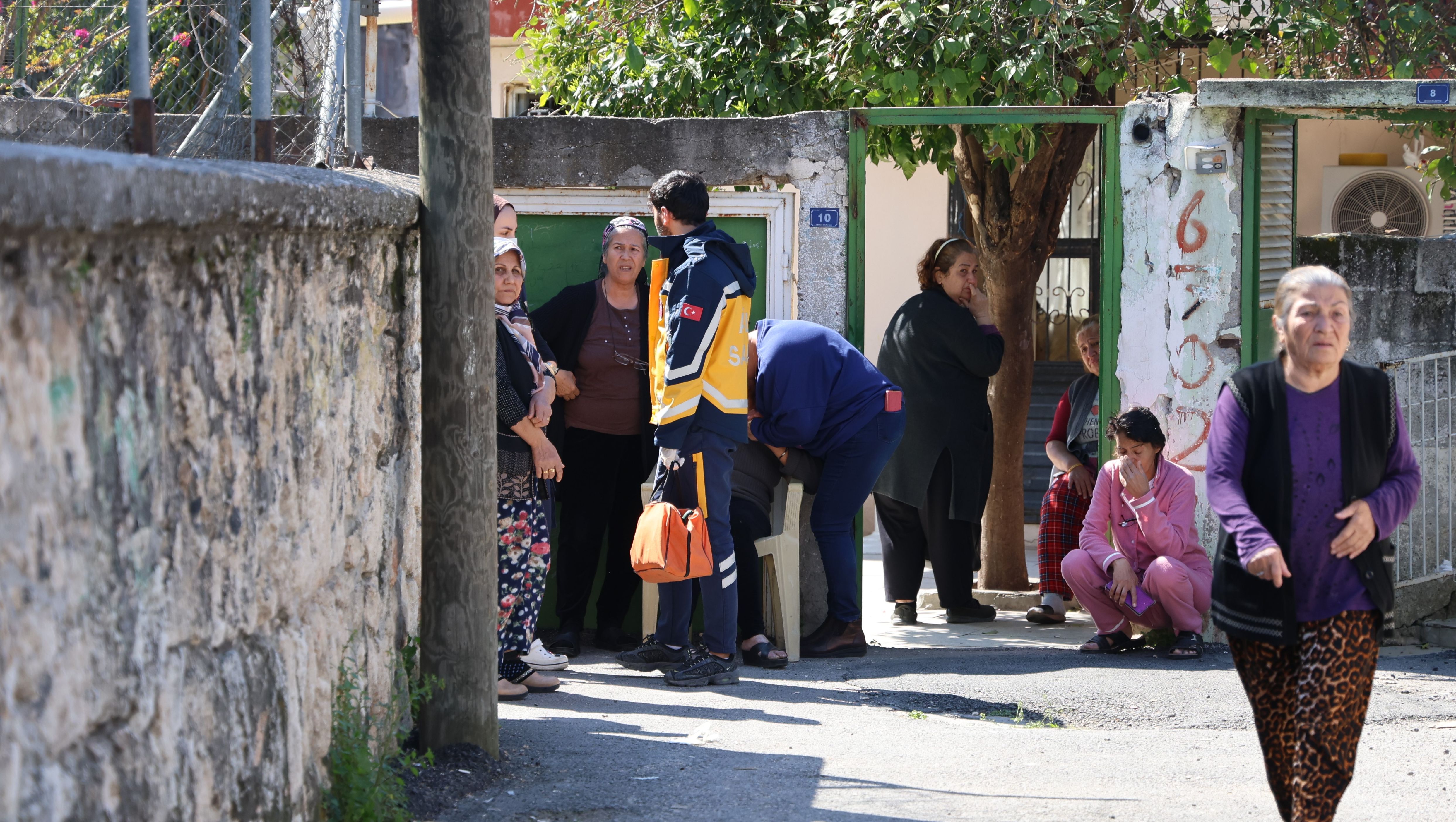Oğlunu, "Uyuşturucuya zam geldi, 100 TL daha ver" dediği için öldürmüş Oğlunu, "uyuşturucuya zam geldi, 100 TL daha ver" dediği için öldürmüş - 1. Resim