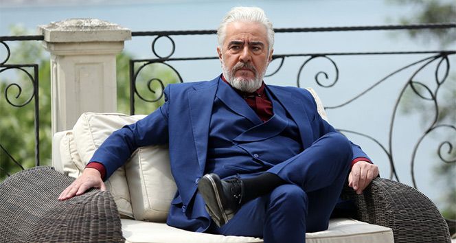 Sandık Kokusu Atilla'nın babası Hasan kimdir? Uğur Yücel hayatı, biyografisi ve oynadığı diziler - 2. Resim