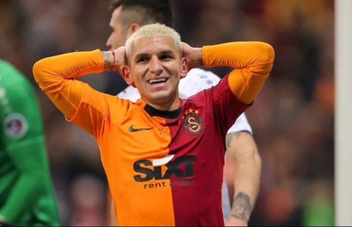 Süper Lig'de en çok değer kaybeden 10 futbolcu belli oldu! 6'sı aynı takımdan! İlk sırada ise... Süper Lig'de en çok değer kaybeden 10 futbolcu belli oldu! 6'sı aynı takımdan! İlk sırada ise... - 4. Resim