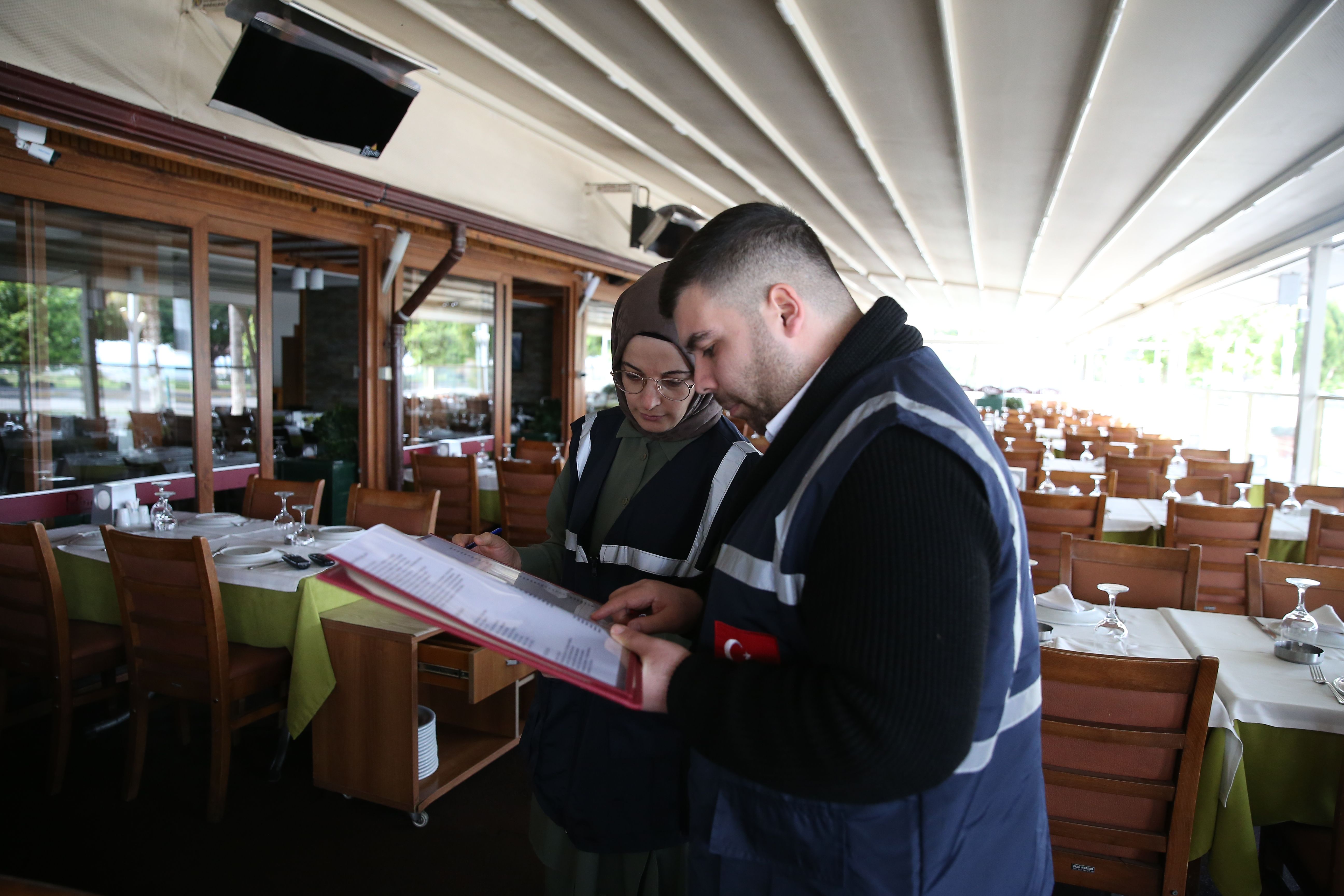 Bakanlık 17 ilde düğmeye bastı! Karekod verip fiyat asmayan yandı Bakanlık 17 ilde düğmeye bastı! Karekod verip fiyat asmayan yandı - 1. Resim
