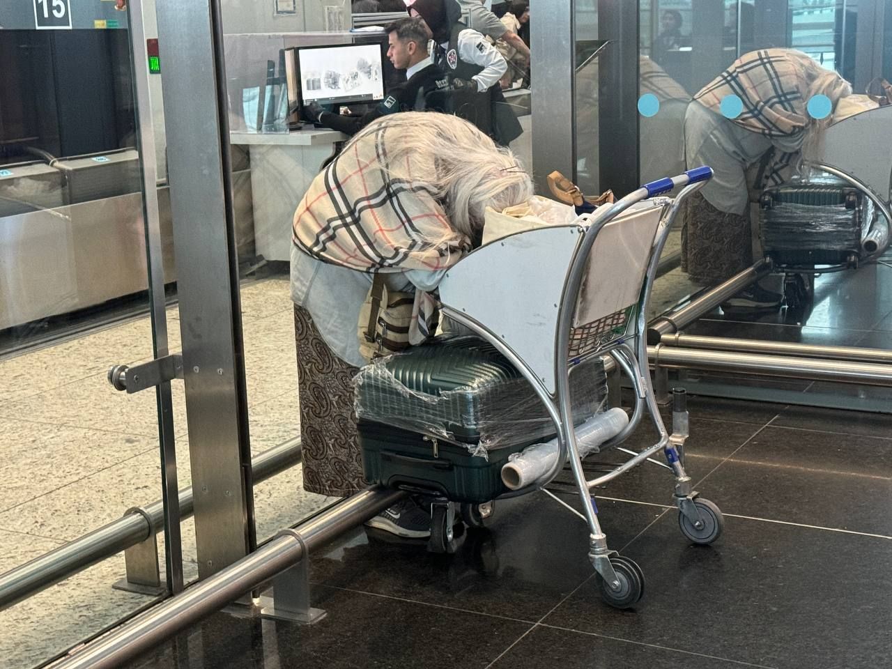 Terminal filmi hikaye! İstanbul Havalimanı'nda bir aydır yaşayan akademisyen ayrıldı - 1. Resim