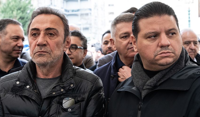 Yeşilçam’ın usta yapımcısı Arif Keskiner’e veda: Tabutunu dostları omuzlarda taşıdı - 3. Resim