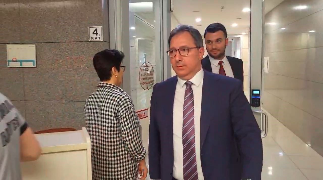 CHP'deki 'para sayma' soruşturmasında şüphelilerin ifadeleri ortaya çıktı CHP'deki 'para sayma' soruşturmasında şüphelilerin ifadeleri ortaya çıktı - 1. Resim