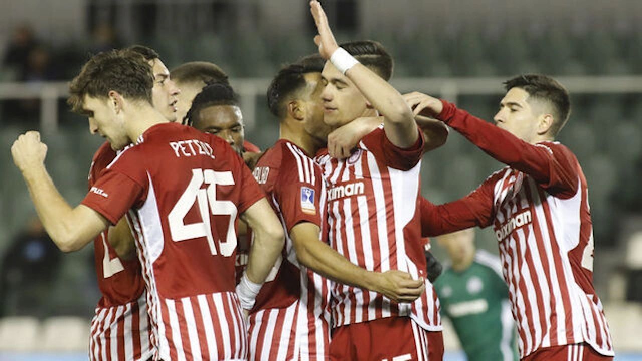 Fenerbahçe'nin çeyrek final rakibi Olympiakos'un lig maçı ertelendi! Gözler Galatasaray'a çevrildi - 1. Resim