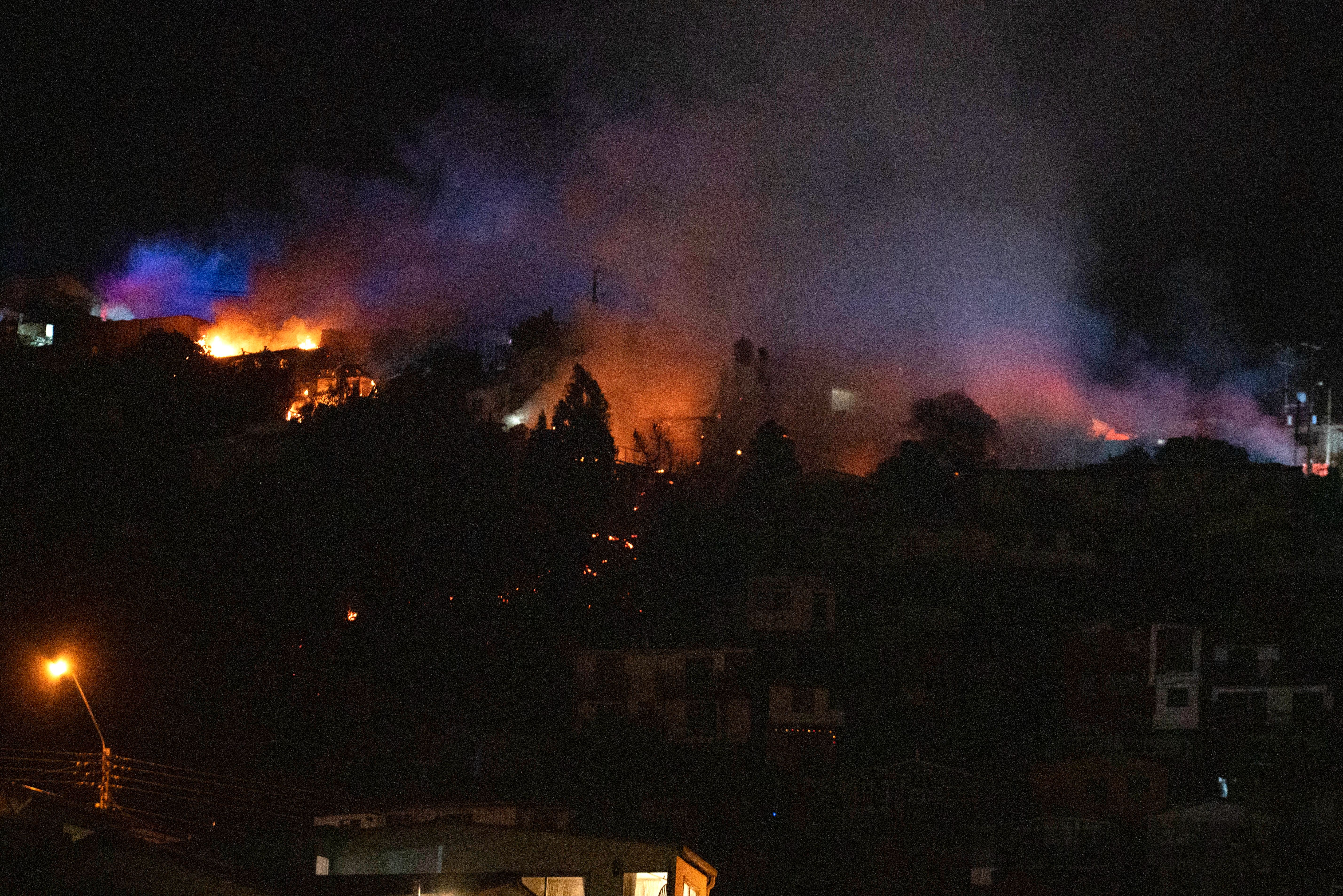 Şili'de 'kırmızı' alarm! Evlere sıçradı, cansız bedenleri bulundu - 3. Resim