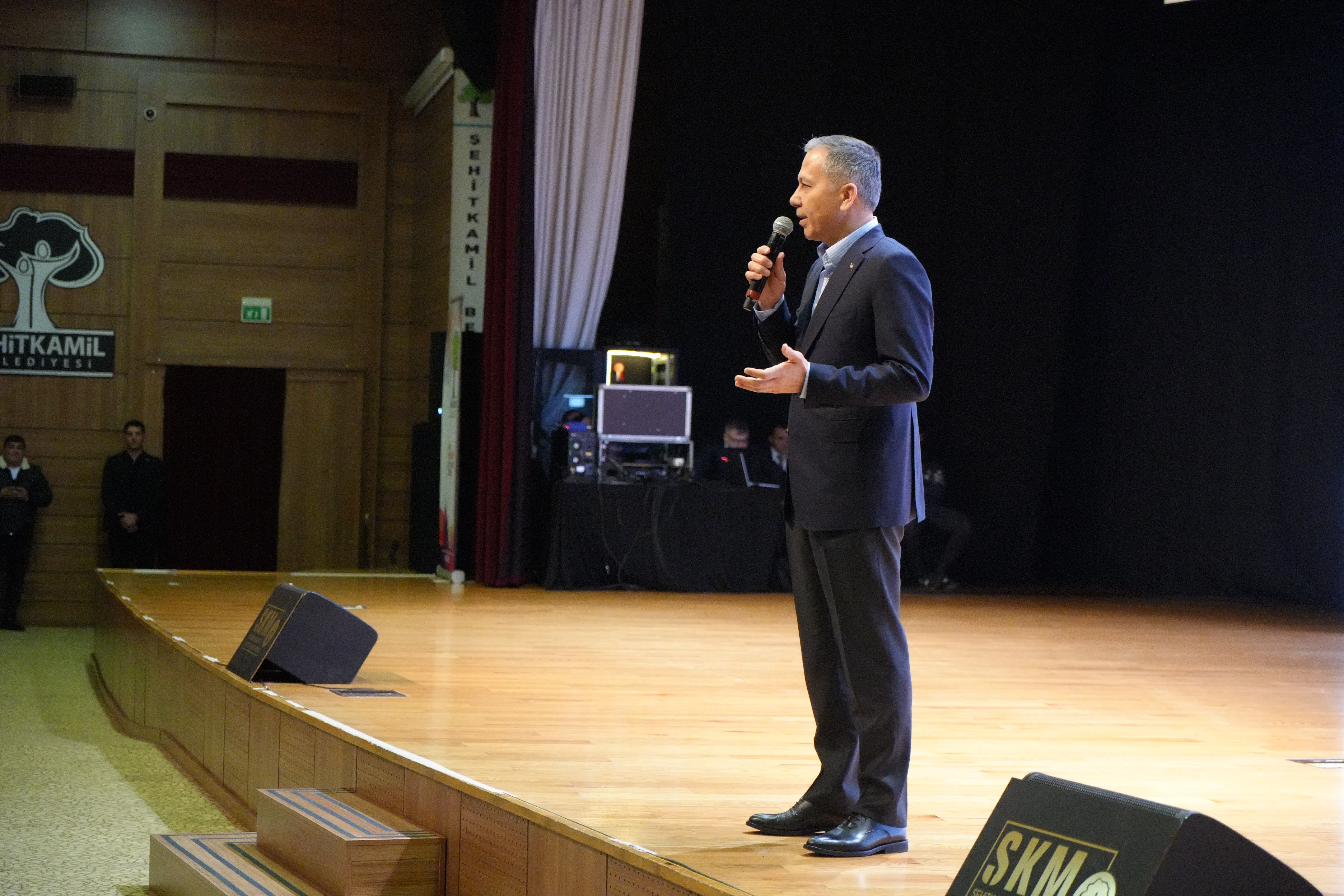 İçişleri Bakanı Yerlikaya: 415 çete çökerttik, vatandaşıma kimse şekil yapamaz! Ali Yerlikaya, operasyonların bilançosunu açıkladı!  Vatandaşıma kimse şekil yapamaz - 2. Resim