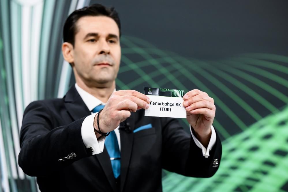 Bu yolun sonu kupa! Konferans Ligi’nde çeyrek finale çıkan Fenerbahçe’nin hedefi bir Avrupa zaferi Bu yolun sonu kupa! Konferans Ligi’nde çeyrek finale çıkan Fenerbahçe’nin hedefi bir Avrupa zaferi - 1. Resim