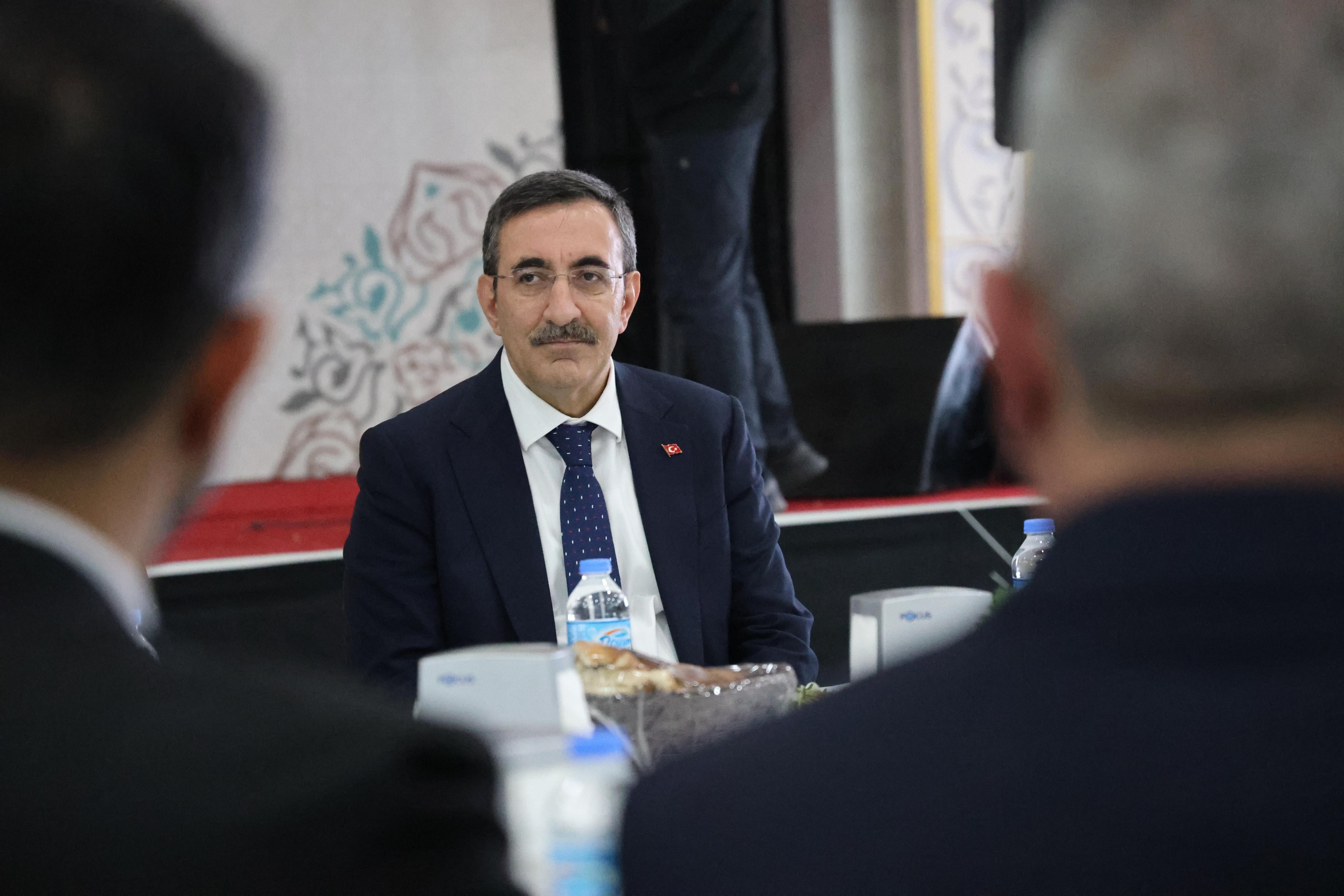 Cumhurbaşkanı Yardımcısı Yılmaz 'haziran ayını işaret etti: Yıllık bazda düşüş göreceğiz - 1. Resim