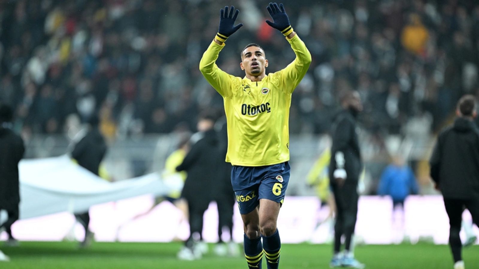 Fenerbahçeli Djiku, Avrupa devlerinin radarında! Yıldız oyuncu için bonservis bedeli belirlendi Fenerbahçeli Djiku, Avrupa devlerinin radarında! Yıldız oyuncu için bonservis bedeli belirlendi - 1. Resim