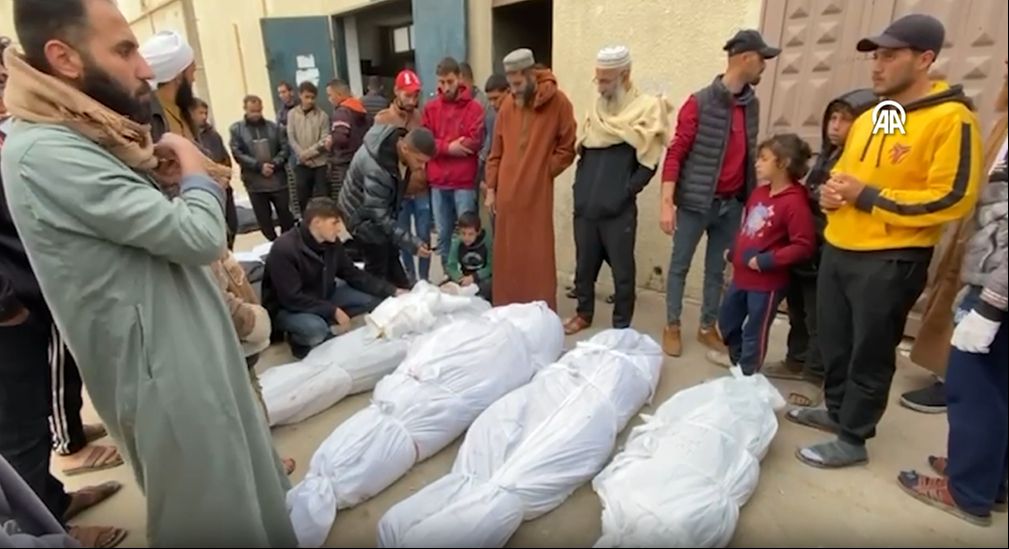 Gazze'de son durum! Can kaybı arttı, Filistinliler yardımlardan arta kalanlar ile iftar yapıyor - 2. Resim