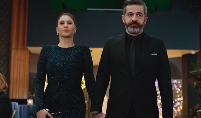 Kayra Şenocak, Kızılcık Şerbeti’ne veda etti: Hoşça kal Ertuğrul İslamoğlu Kayra Şenocak, Kızılcık Şerbeti’ne veda etti: Hoşça kal Ertuğrul İslamoğlu - 1. Resim