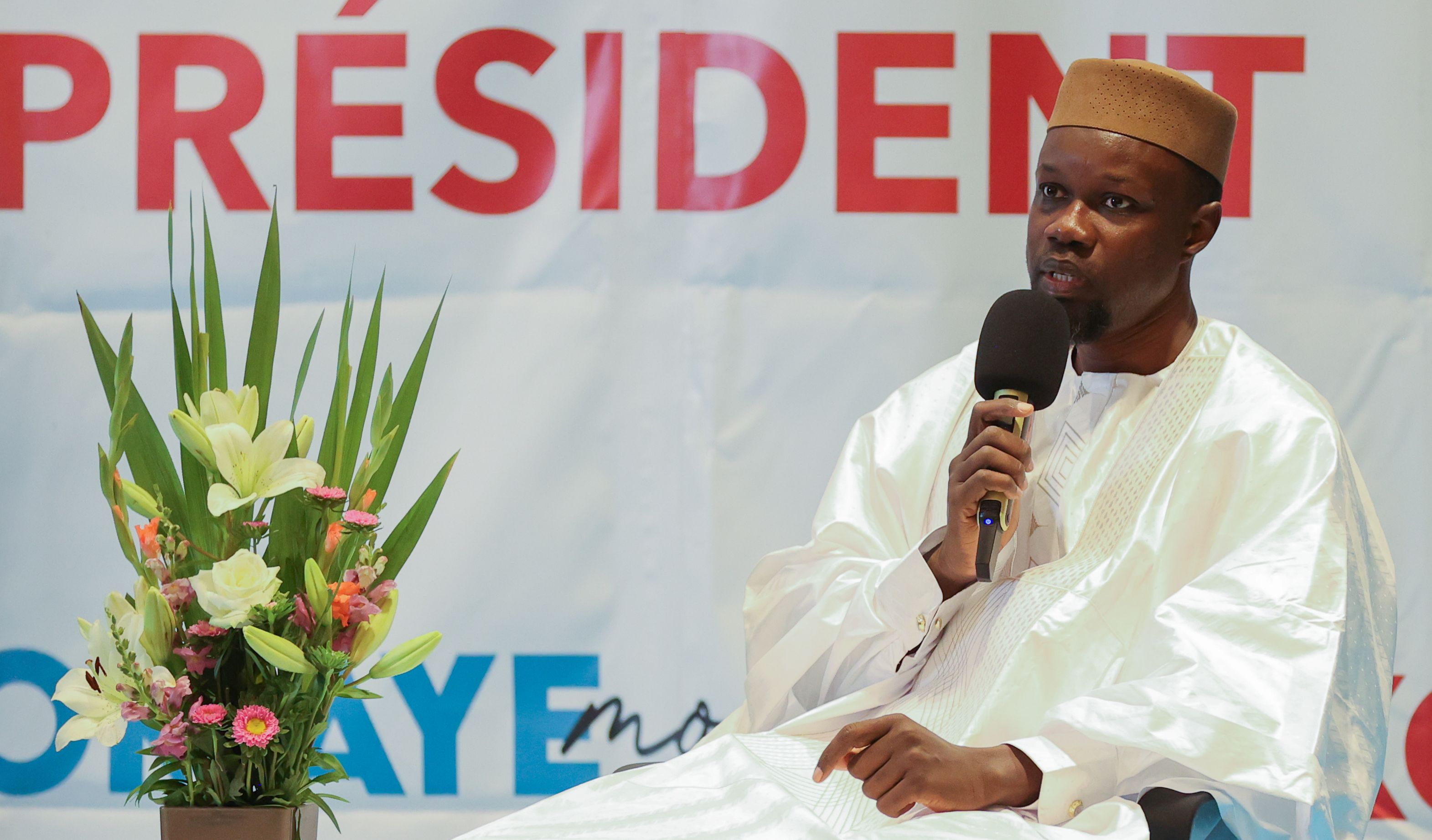 Seçim öncesi serbest kalan muhalif lider iddialı! 'İlk turda zafer bizim' - 1. Resim